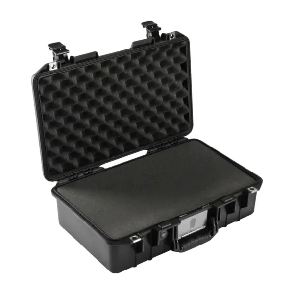 Peli Air Case 1485, Schwarz, geöffnet, mit Schaumstoff