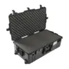Peli Air Case 1615, Schwarz, geöffnet, mit Schaumstoff