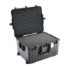 Peli Air Case 1637, Schwarz, geöffnet, mit Schaumstoff