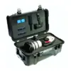 Peli Protector Case 1460, Schwarz, geöffnet, mit Schaumstoff und eingelegter Kamera