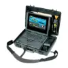 Peli Protector Case 1490, Schwarz, geöffnet, mit eingesetztem Laptop