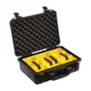 Peli Protector Case 1500, Schwarz, geöffnet, mit gelben gepolsterten Trennwänden