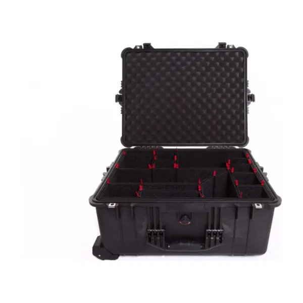 Peli Protector Case 1610, Schwarz, geöffnet, mit TrekPak-Trennsystem