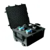 Peli Protector Case 1690, Schwarz, geöffnet, mit Schaumstoff und eingelegten Geräten