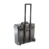 Peli Storm Case iM2435, Schwarz, mit ausgezogenem Teleskopgriff