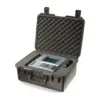 Peli Storm Case iM2450, Schwarz, geöffnet, mit eingelegtem Gerät