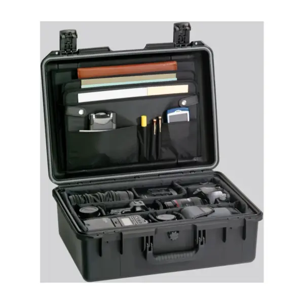 Peli Storm Case iM2600, Schwarz, geöffnet, mit Trennwänden und Deckel-Organizer
